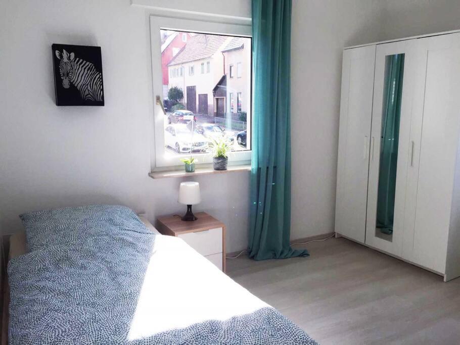 22B Grosse Wohnung Mit Balkon, Smarttv Und Wlan Korb Exteriör bild